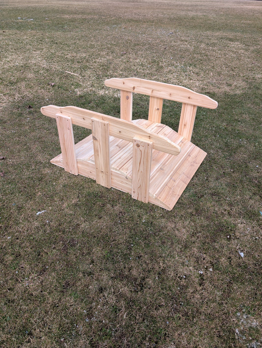 Cedar Outdoor Ramp with Handrails