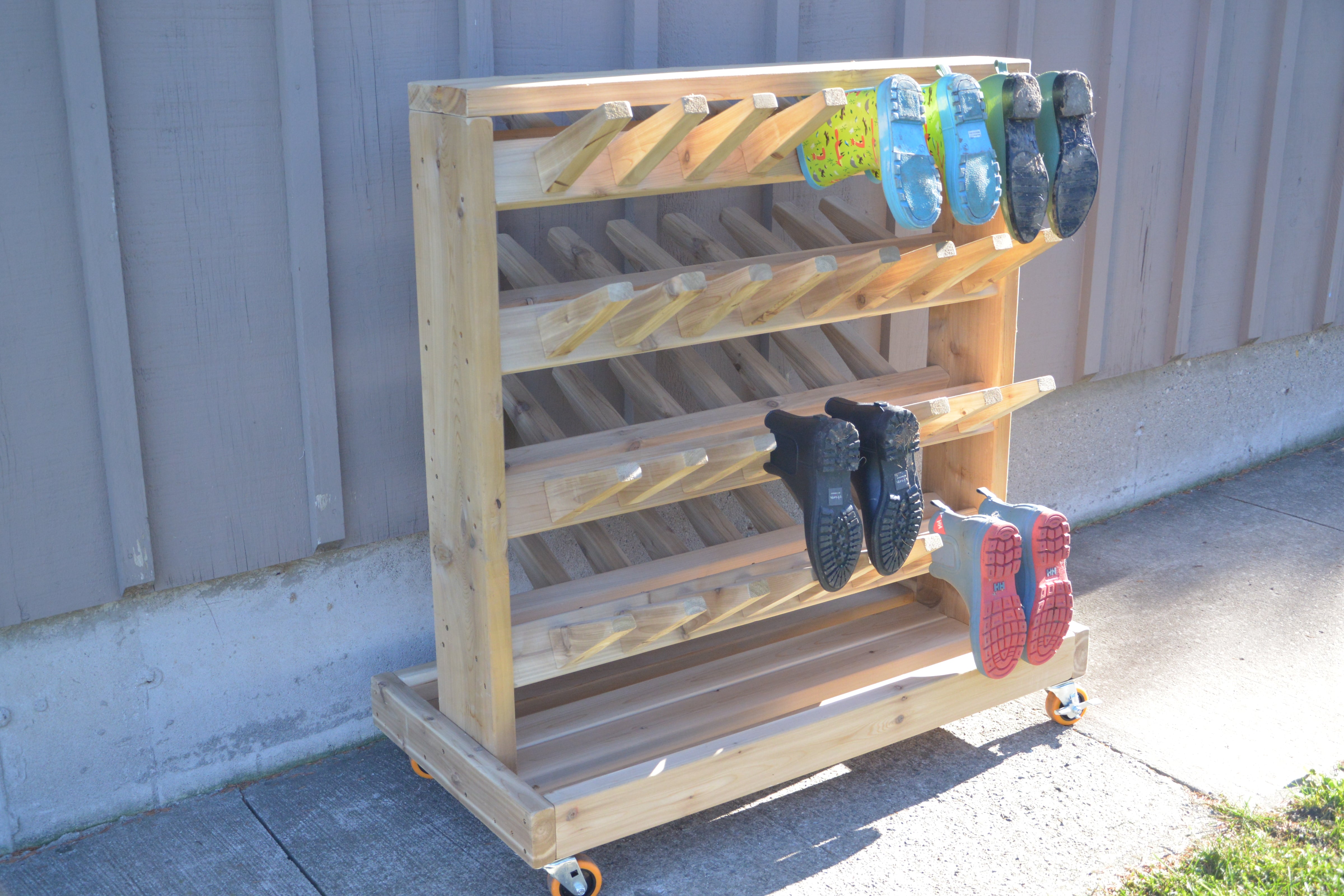 Wellie Boot Rack Made from North American Cedar – ONP-International
